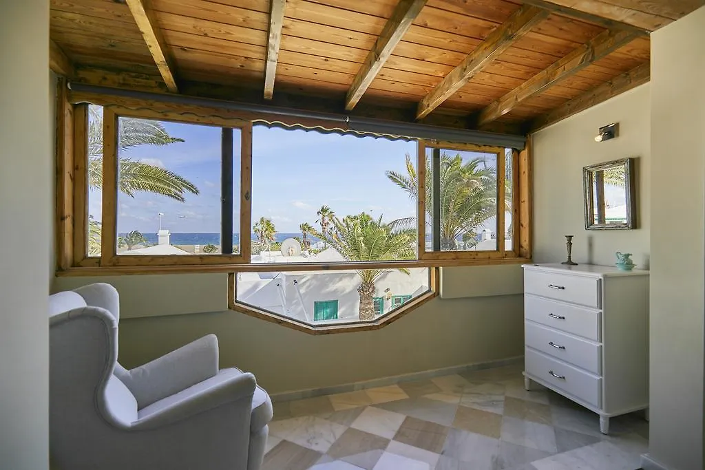 Villa Palmeras Beach Puerto Del Carmen Puerto del Carmen  Vakantiehuis